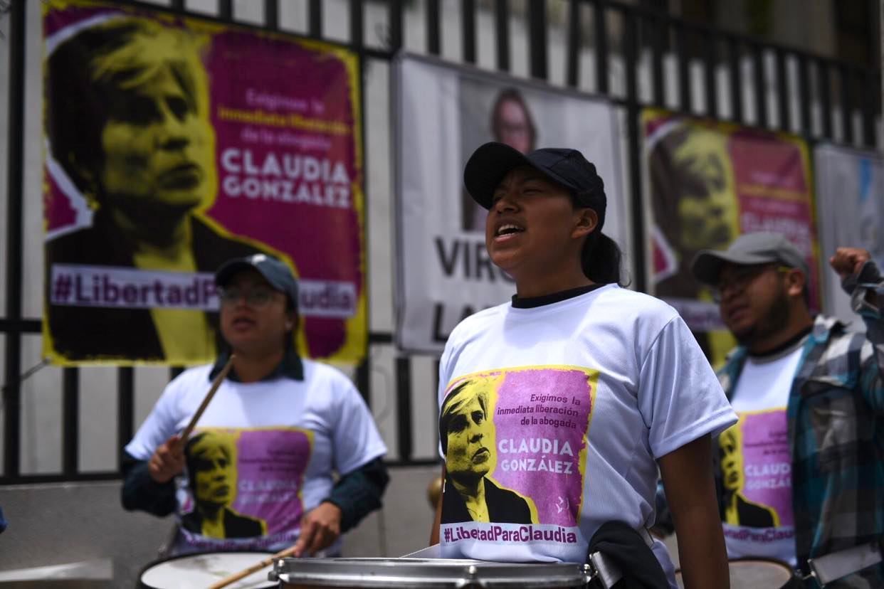 manifestacion-abogada-claudia-gonzalez-tribunales-emisoras-unidas4 | 