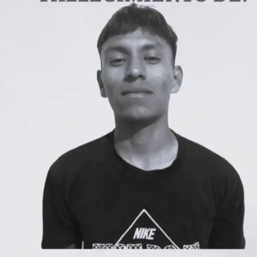 Futbolista fallece en pleno partido de la Tercera División de Guatemala ,