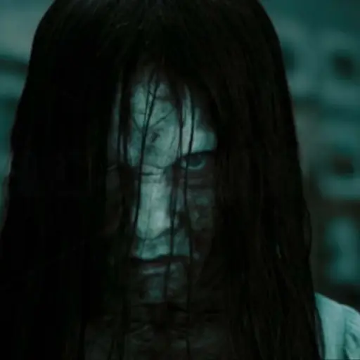 asi-luce-la-actriz-la-nina-de-el-aro ,