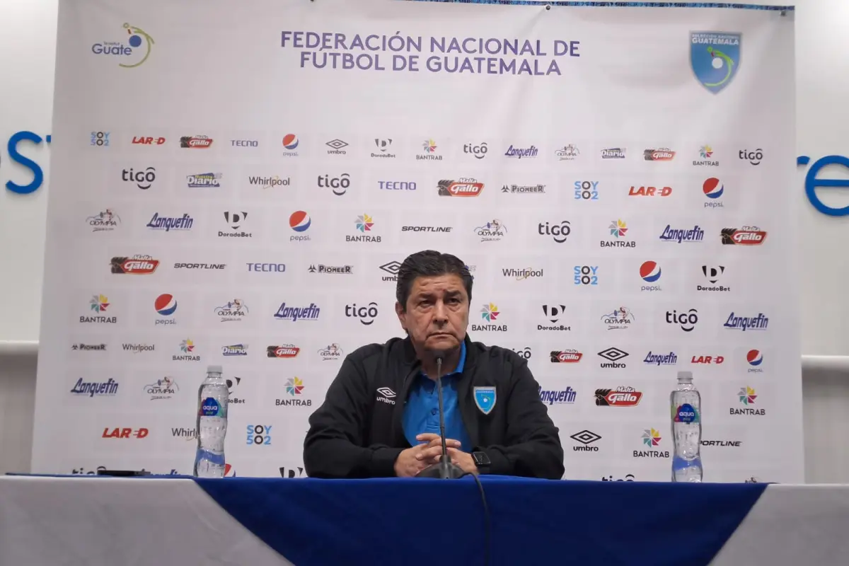 Tena-conferencia-de-prensa-previa-al-Guatemala-Panama-2.jpeg, 