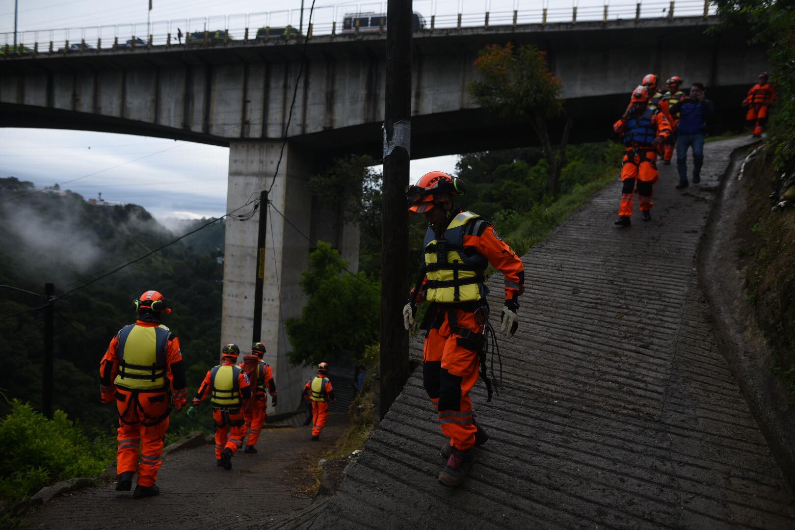 desaparecidos-lluvias-puente-el-naranjo-emisoras-unidas15 | 