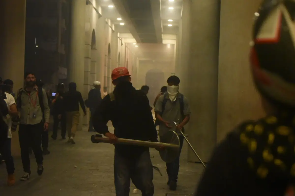 destozos-sexta-avenida-denuncia-muni.jpeg, 