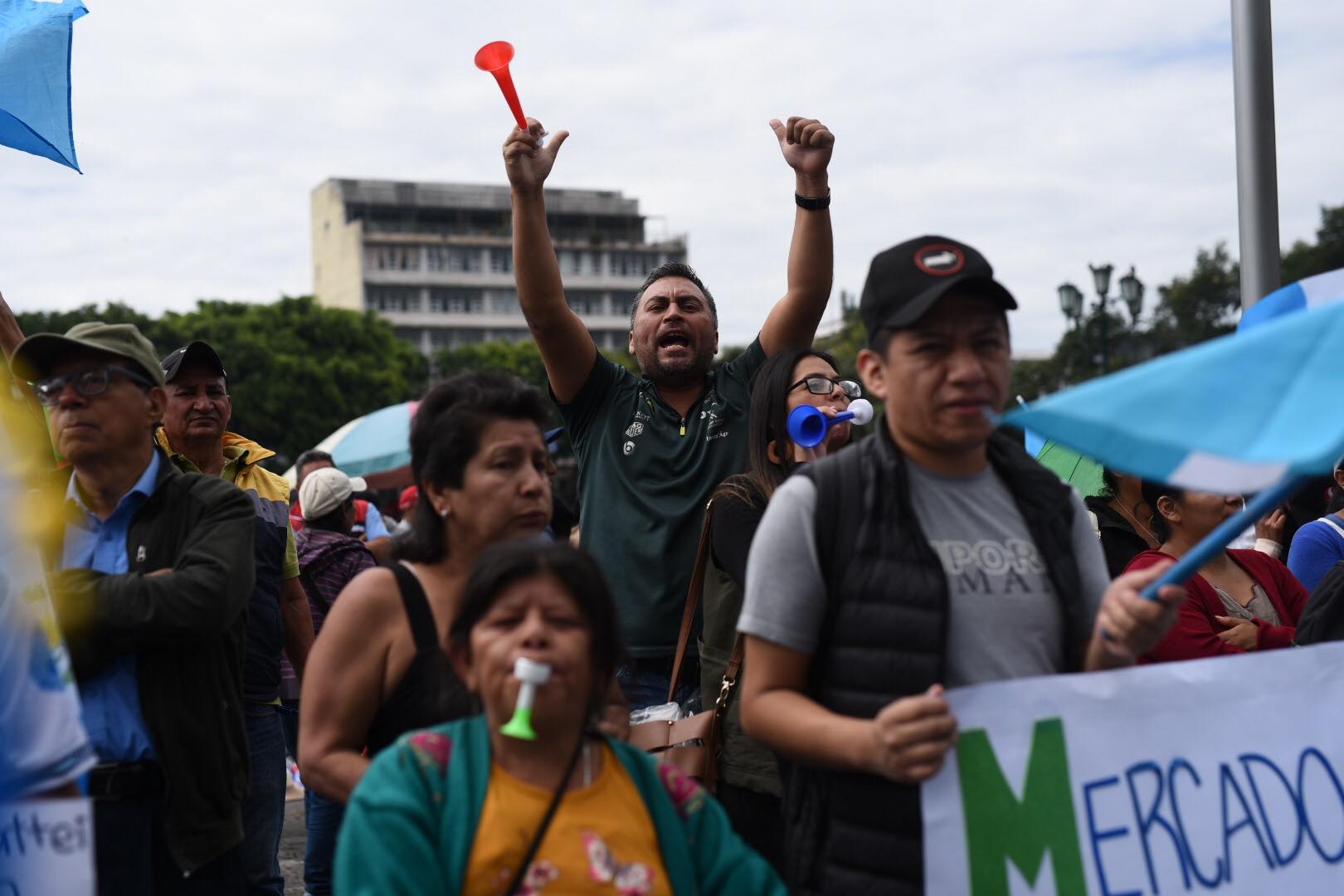 manifestacion-vendedores-mercados-capital-emisoras-unidas3 | 