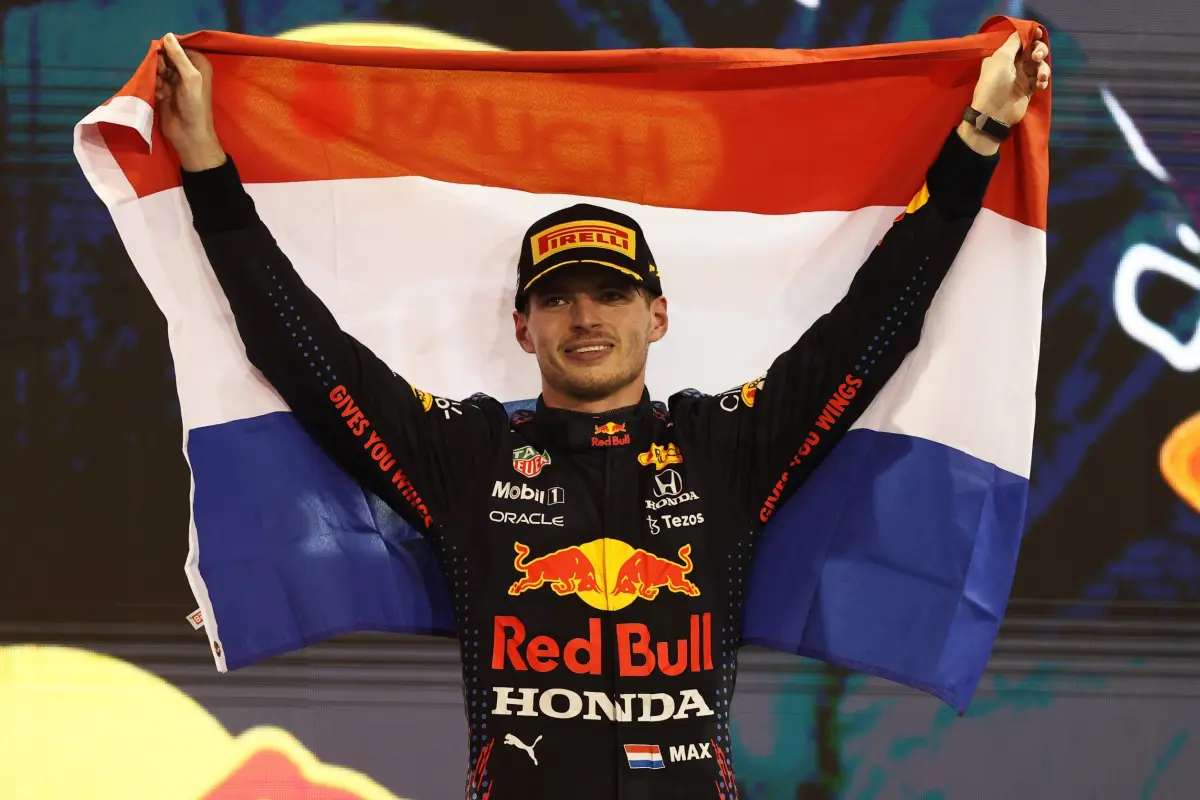 Max-Verstappen-campeon-de-F1-6-scaled-1.jpg, 