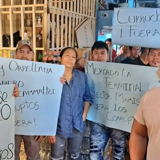vendedores de mariscos mercado la terminal ,