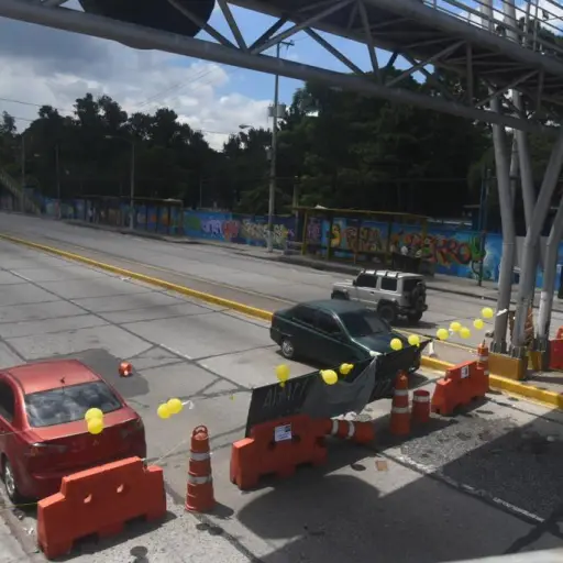 bloqueo avenida petapa 1 ,