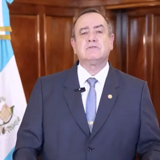 Alejandro Giammattei en cadena nacional ,