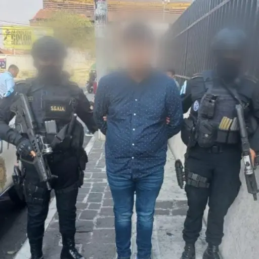 El presunto narcotraficante Sergio Duarte al momento de su captura, en marzo de 2023. Foto: MP