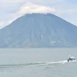La joven se encontraba practicando kayak en el lago cuando desapareció. Foto: Bomberos Voluntarios