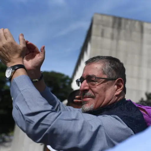 Bernardo Arevalo pide renuncia de fiscal octubre 2023 ,