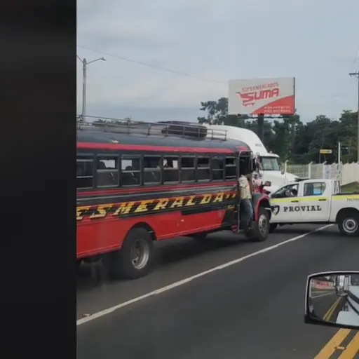 Provial retrocede bus ,