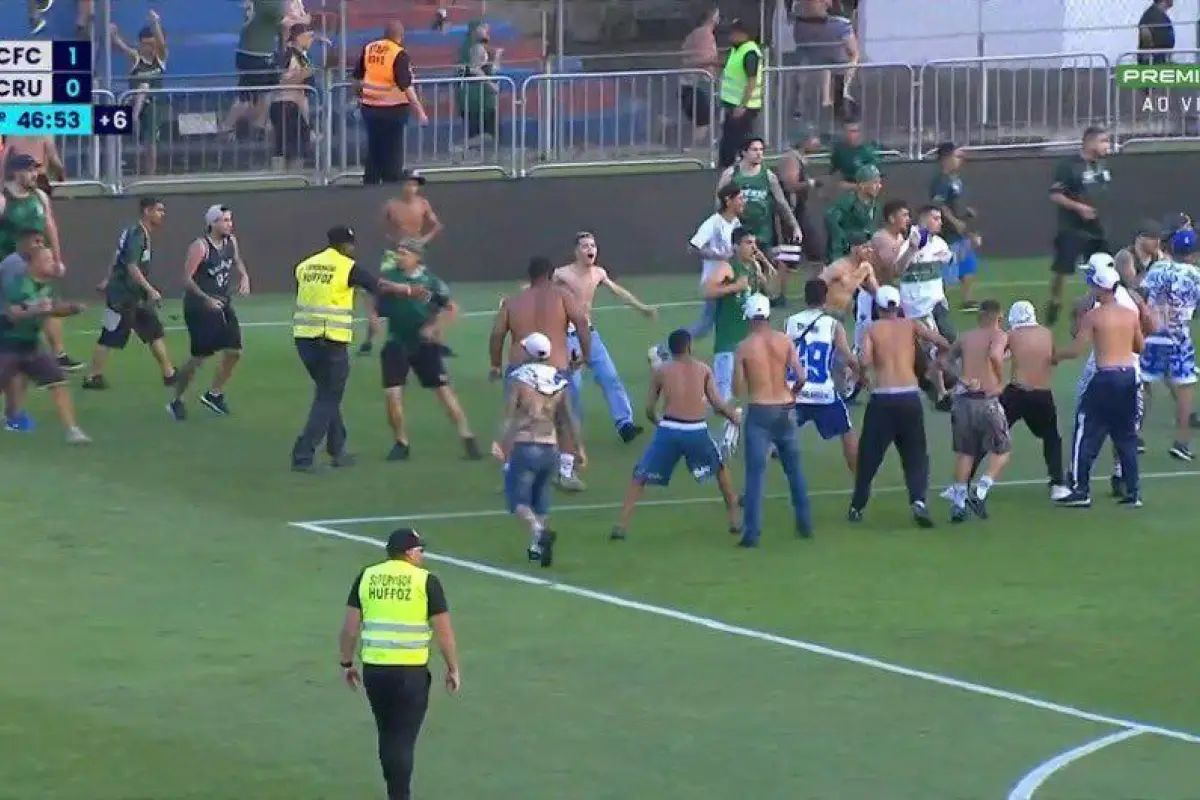 pelea-aficionados-coritiba-cruzeiro-2.jpg, 