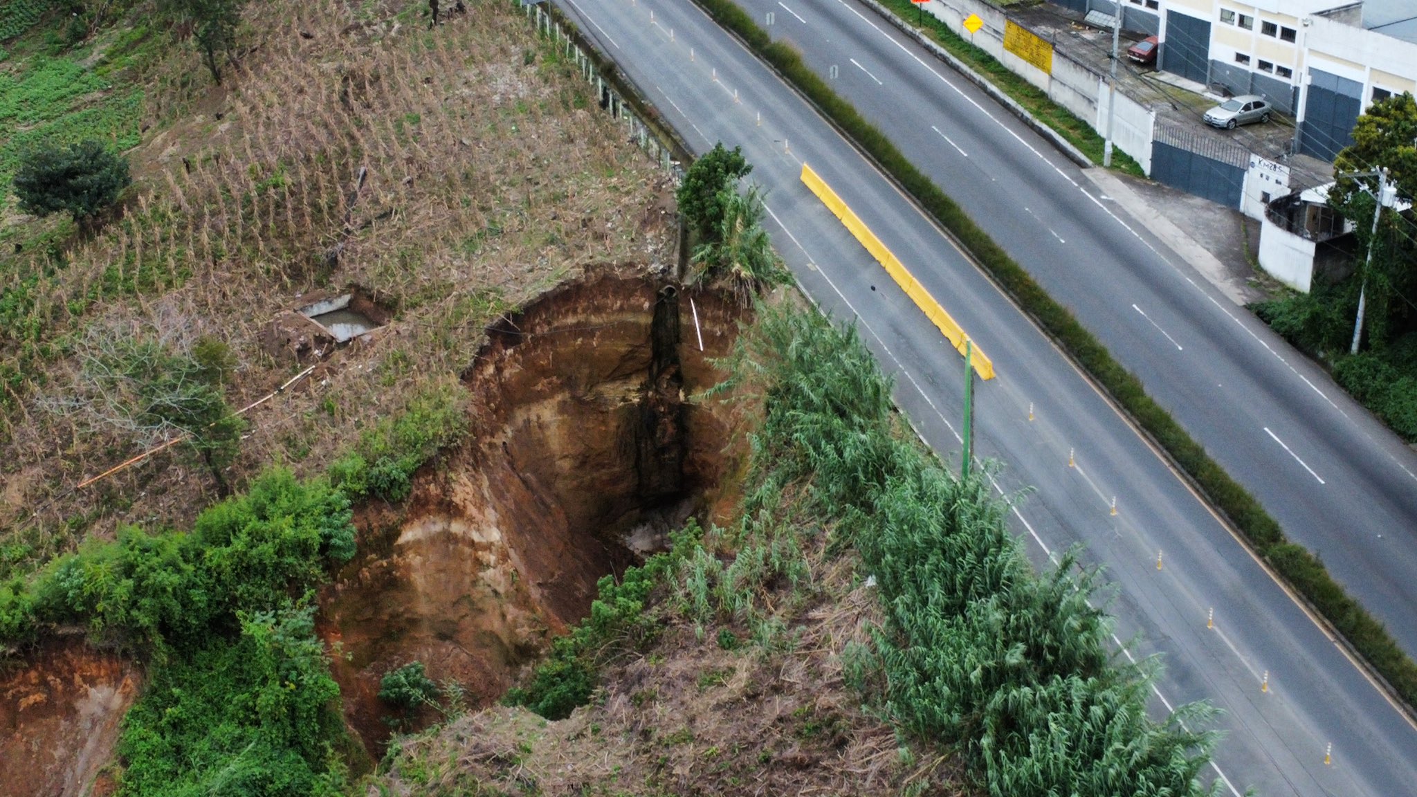 socavon carretera a el salvador | 