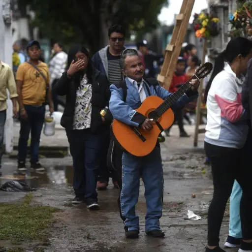 370302857_1466526407537255_1725075596377598283_n ,