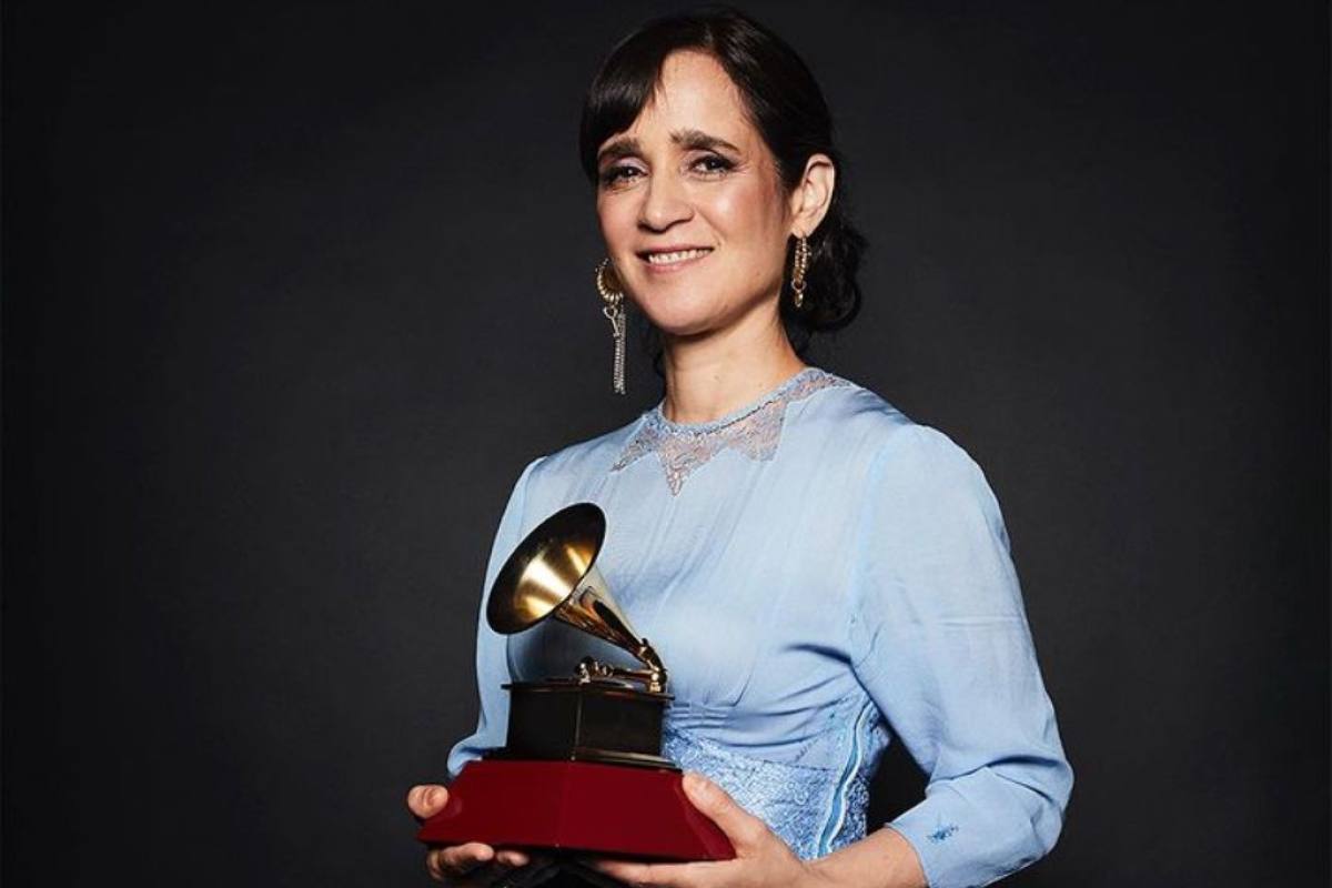 Julieta Venegas cumple 53 años y confirma concierto en Guatemala
