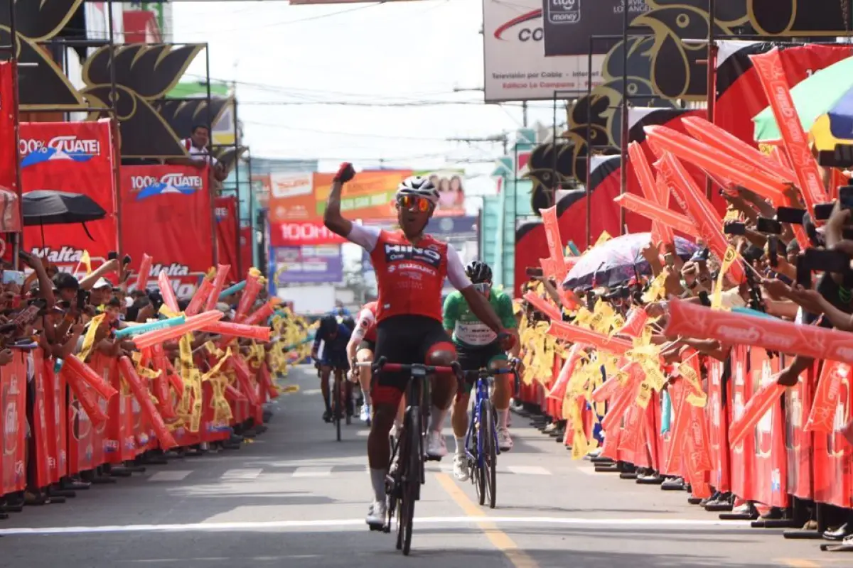 sergio-chumil-ganador-cuarta-etapa-vuelta-aguatemala-noviembre-2023.jpg, 