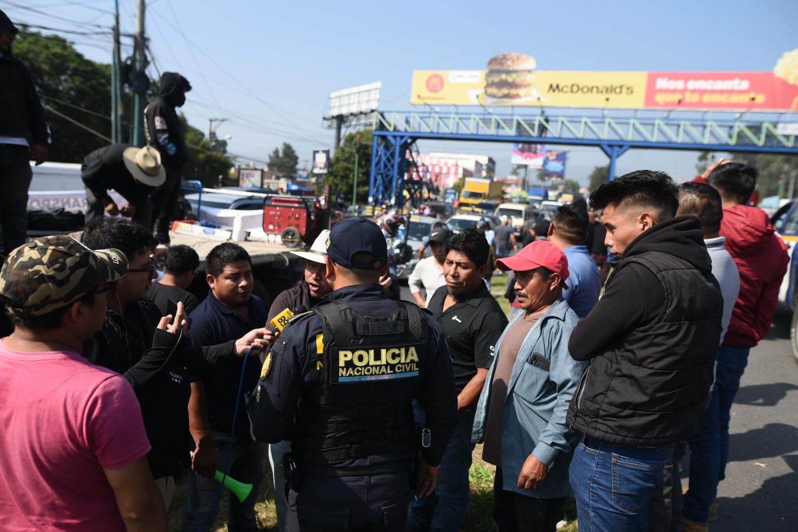 caravana-transportistas-calzada-roosevelt-emisoras-unidas9 | 