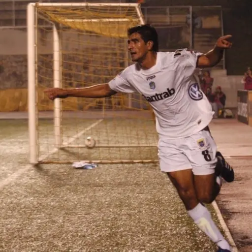 Créditos: Vltra Svr 1997