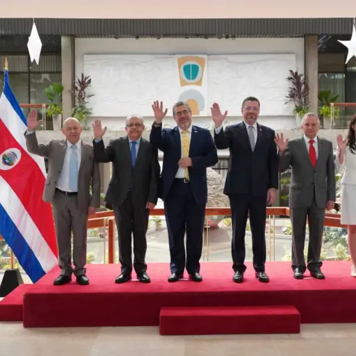 reunion-bernardo-arevalo-costa-rica-emisoras-unidas ,