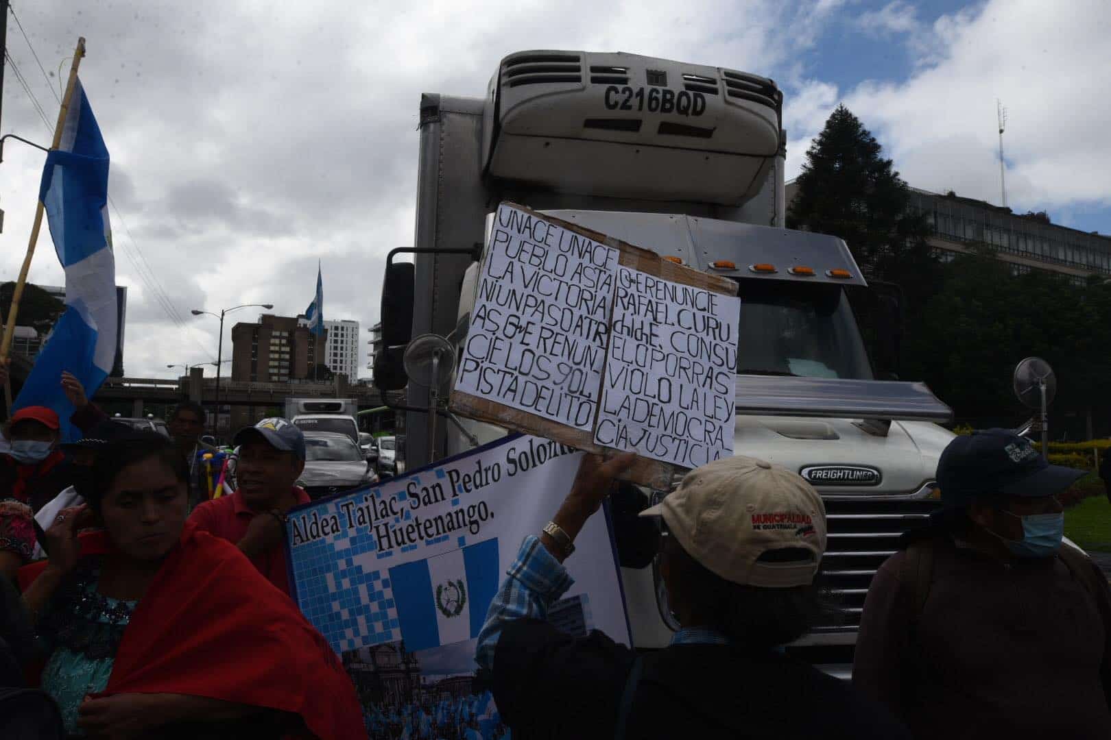 caminata-autoridades-indigenas-zona-1-emisoras-unidas19 | 