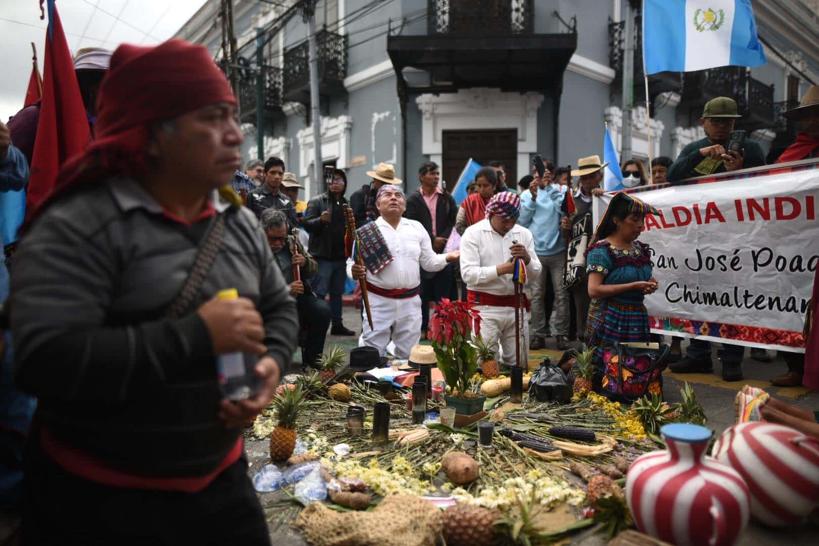 caminata-autoridades-indigenas-zona-1-emisoras-unidas5 | 