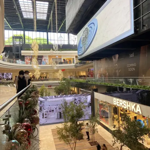 Oakland Place Oakland Mall ,