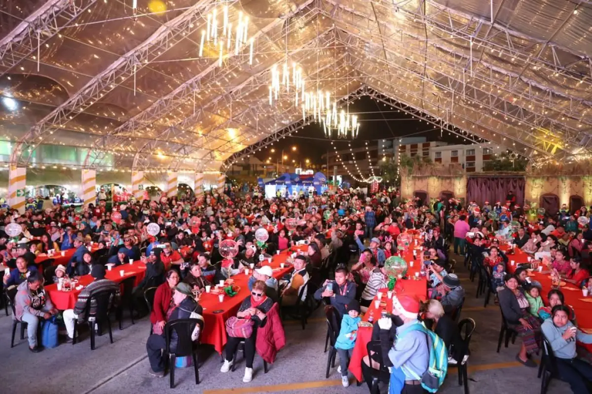 Cena-navidad-municipalidad-diciembre-2023-Foto-Cortesia-Municipalidad-de-Guatemala.jpg, 