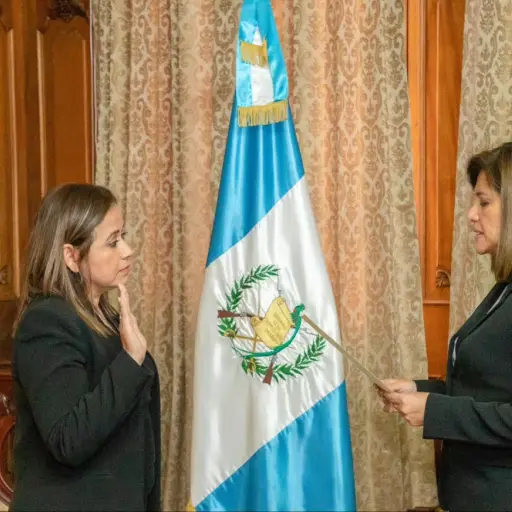 Juramentación de Danissa Ramírez como secretaria ejecutiva de la SVET. Foto: Vicepresidencia