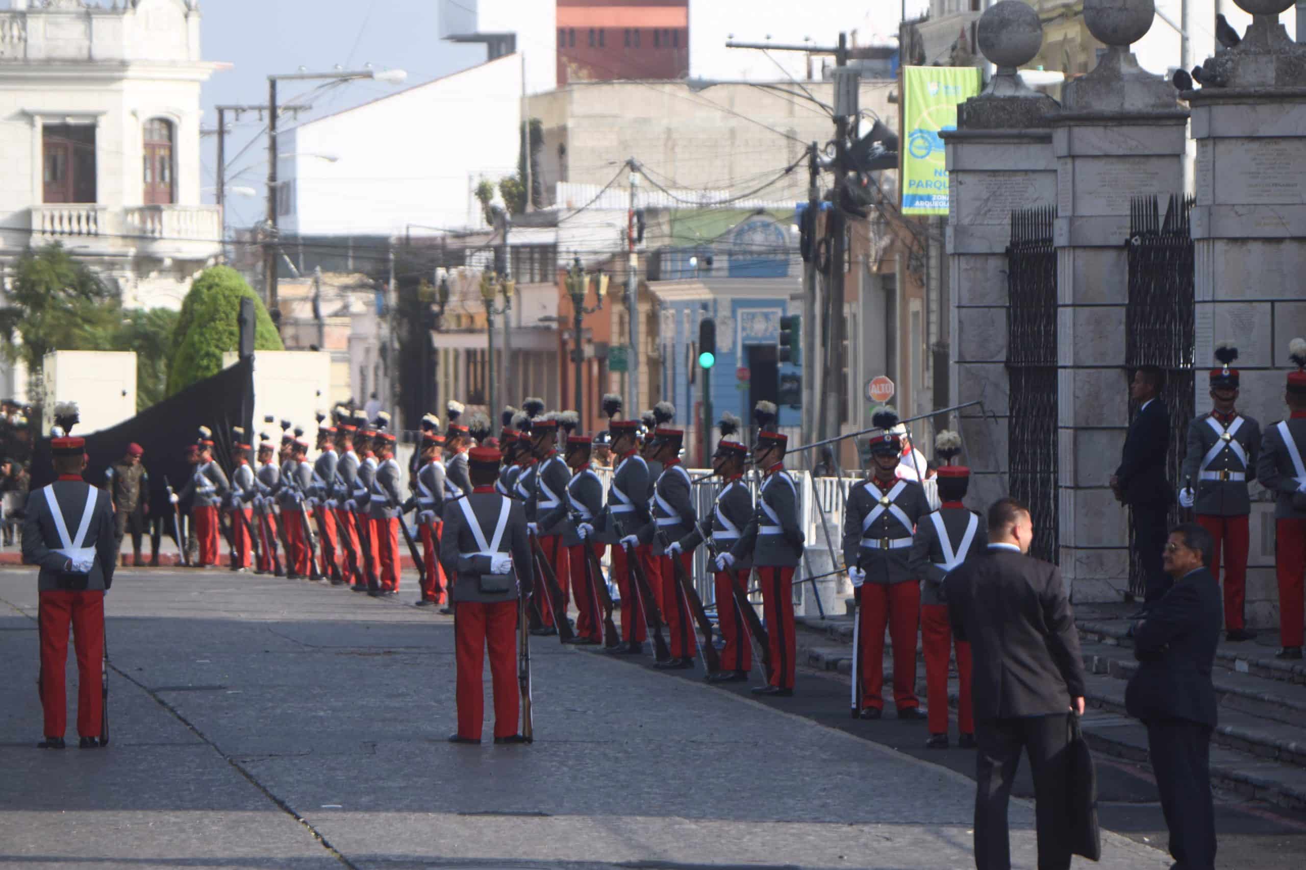 ejercito-saludo-presidente-bernardo-arevalo-emisoras-unidas5 | 