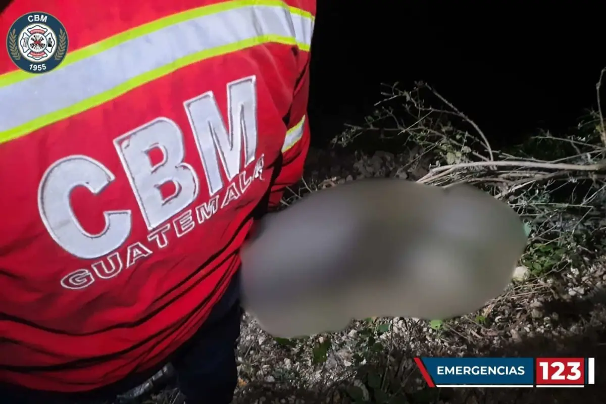 CON MÁS DESENFOQUE,