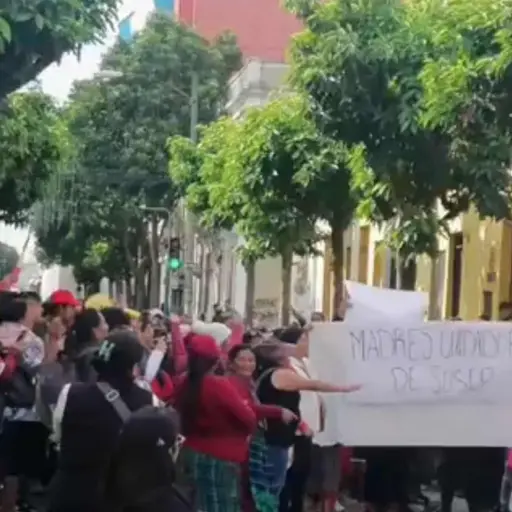 Cuidadoras de niños imagen Amilcar Montejo ,