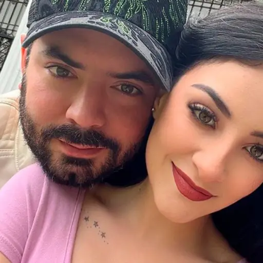 José Eduardo Derbez y su novia ,