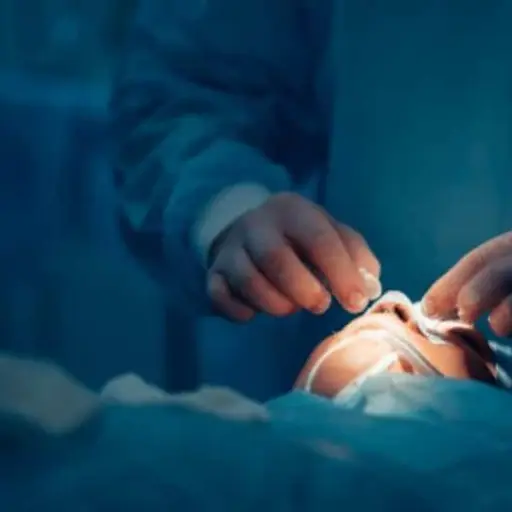 Cirujano plástico Dr. Kim ,