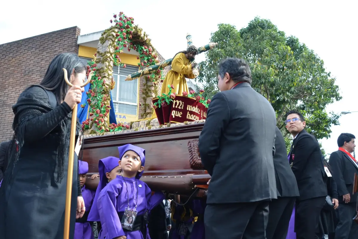 procesion-Infantil-de-la-rectoria-Santa-Teresa-002-scaled-1.jpeg, 