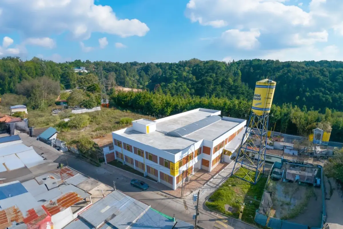 Escuela nueva de santa catarina pinula, 