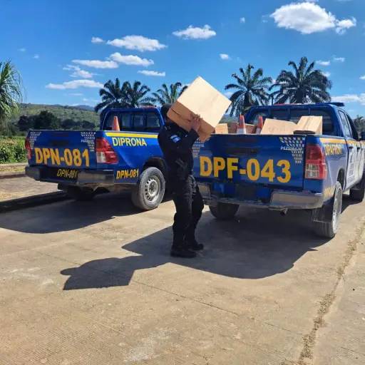 cigarros de contrabando localizados en la frontera ,
