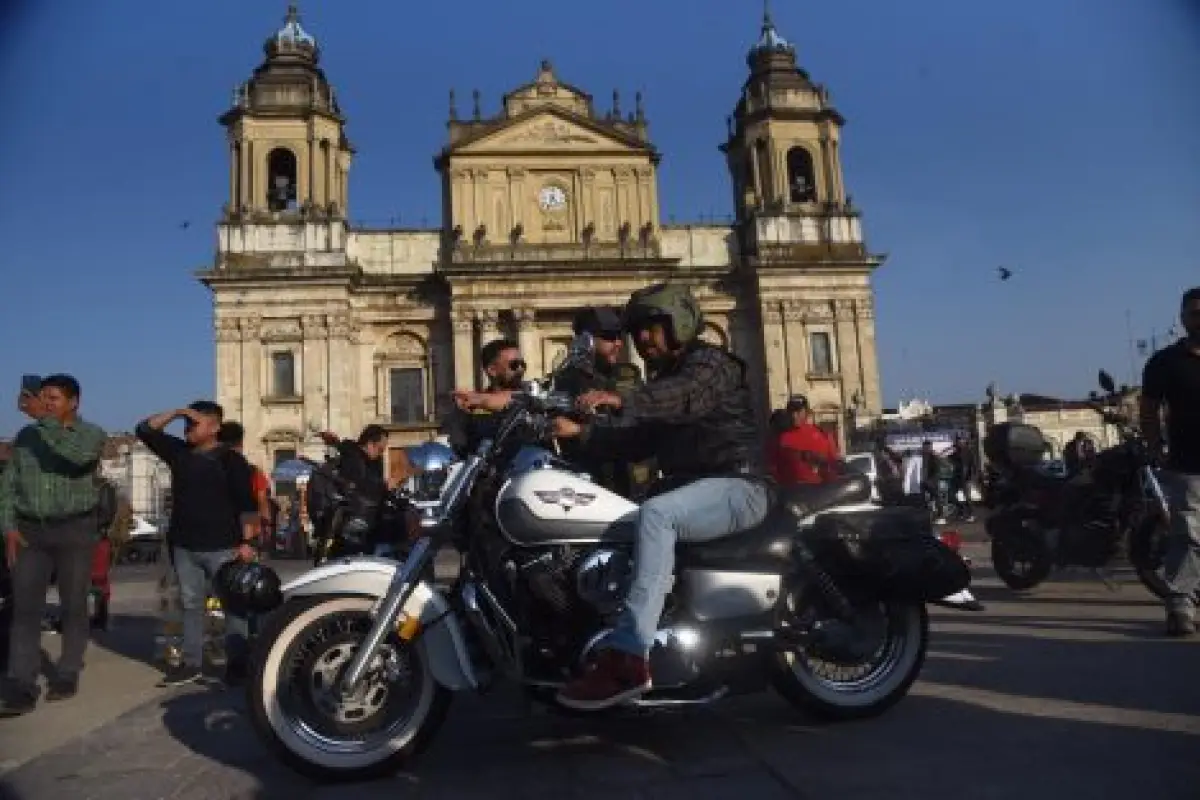 La motovía permite un mejor flujo de vehículos, según las autoridades ediles., Archivo.