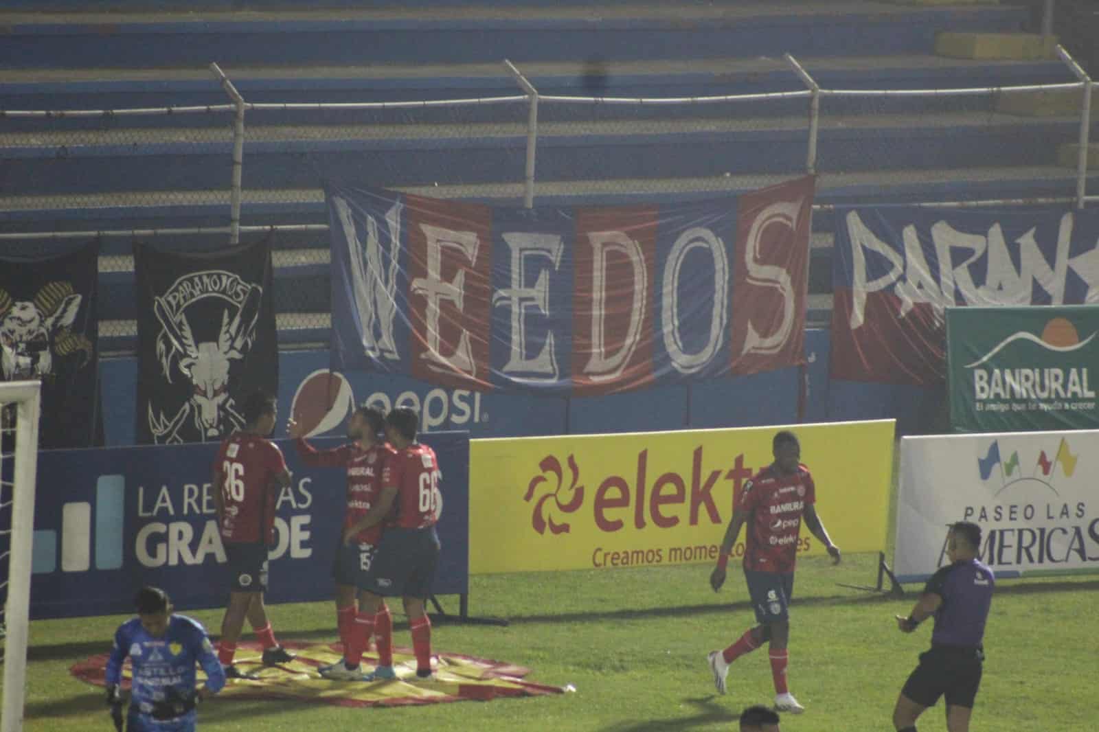 Celebración de Elmer Cardoza ante Xinabajul | 