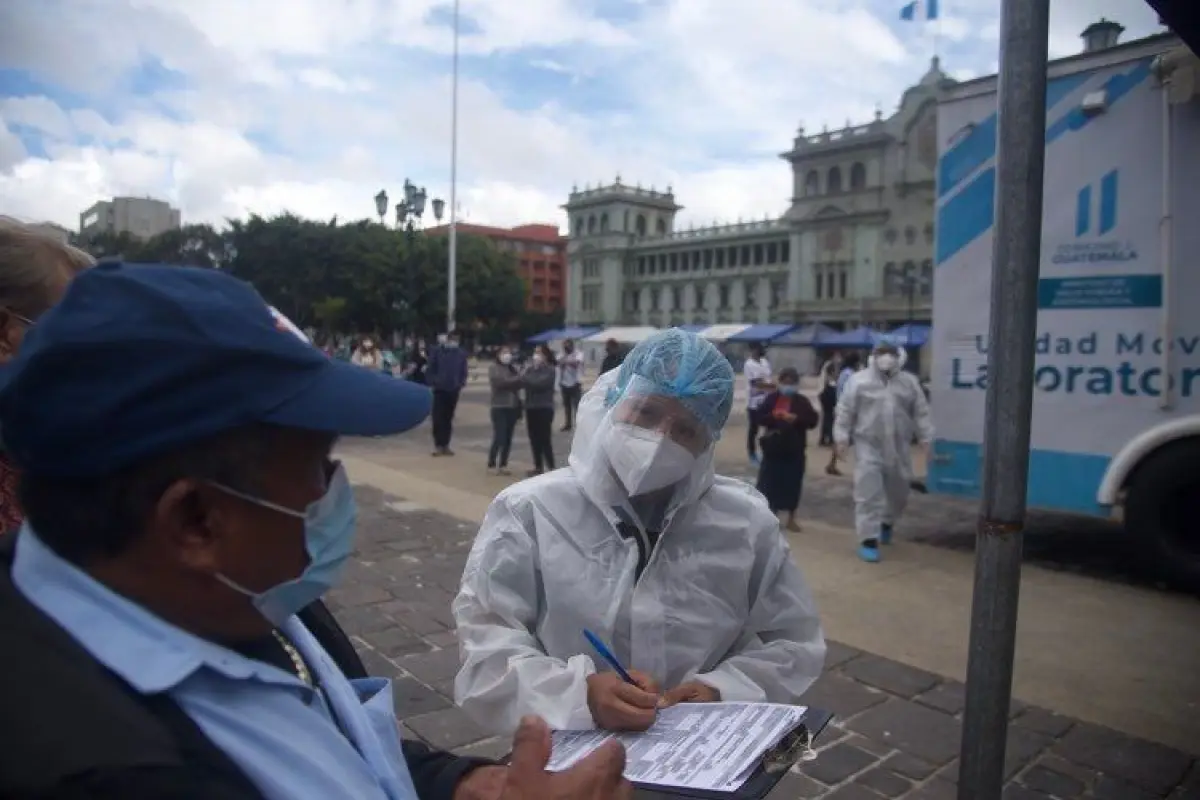 pruebas-covid-19-hisopados-plaza-constitucion-emisoras-unidas7.jpg, 