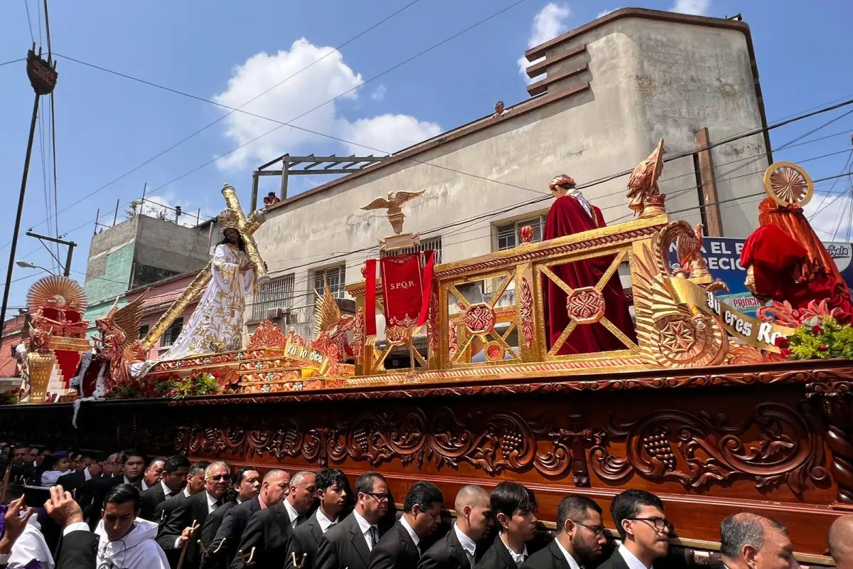 Jesus-nazareno-Redentor-del-Mundo-de-la-parroquia-Santisima-Trinidad-barrio-el-Gallito-zona-3-PRINCIPAL.jpeg, 