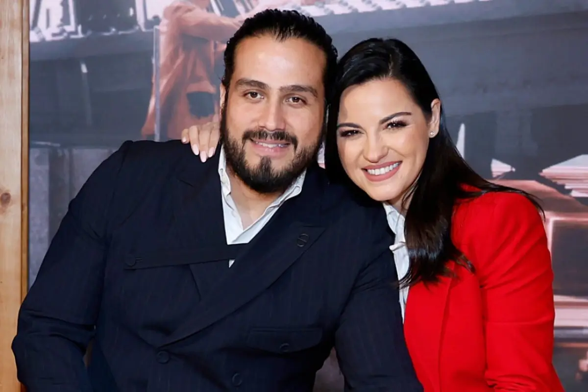 Maite Perroni y su esposo, 