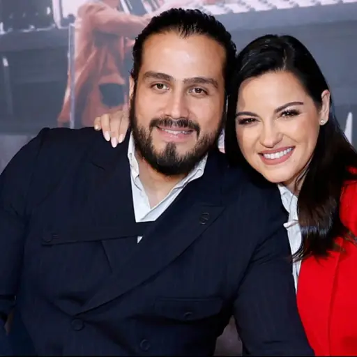Maite Perroni y su esposo ,
