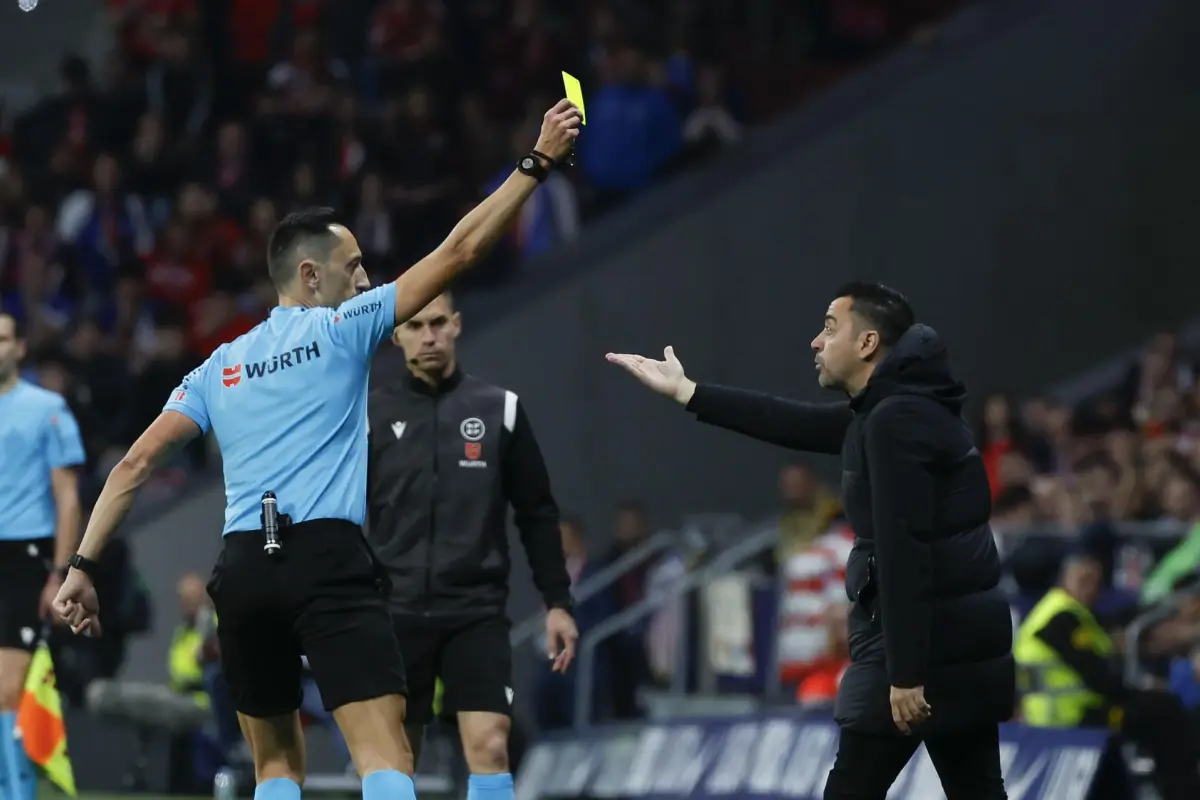 xavi-hernandez-expulsado.jpg, 