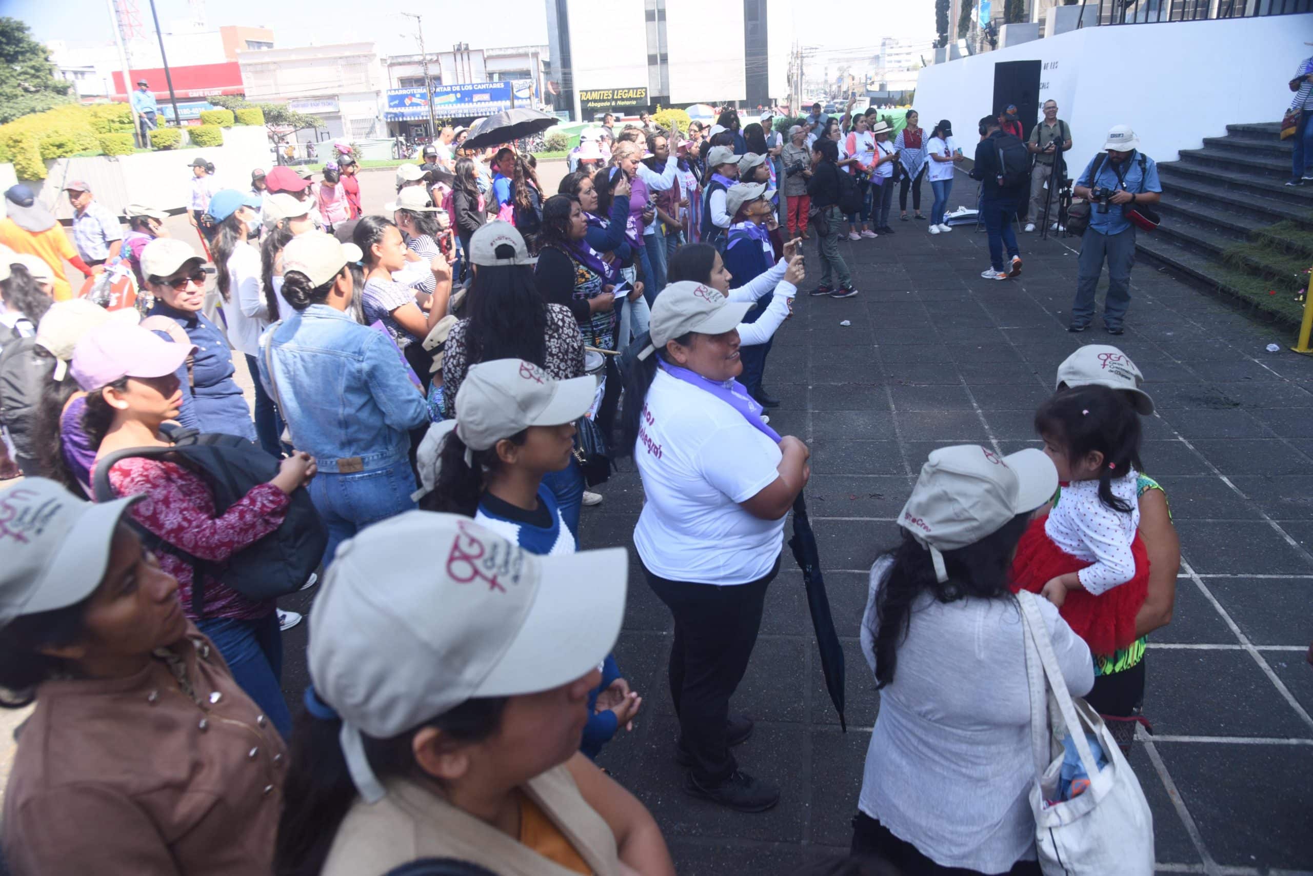 plantones-manifestaciones-8-marzo-dia-de-la-mujer-emisoras-unidas10 | 