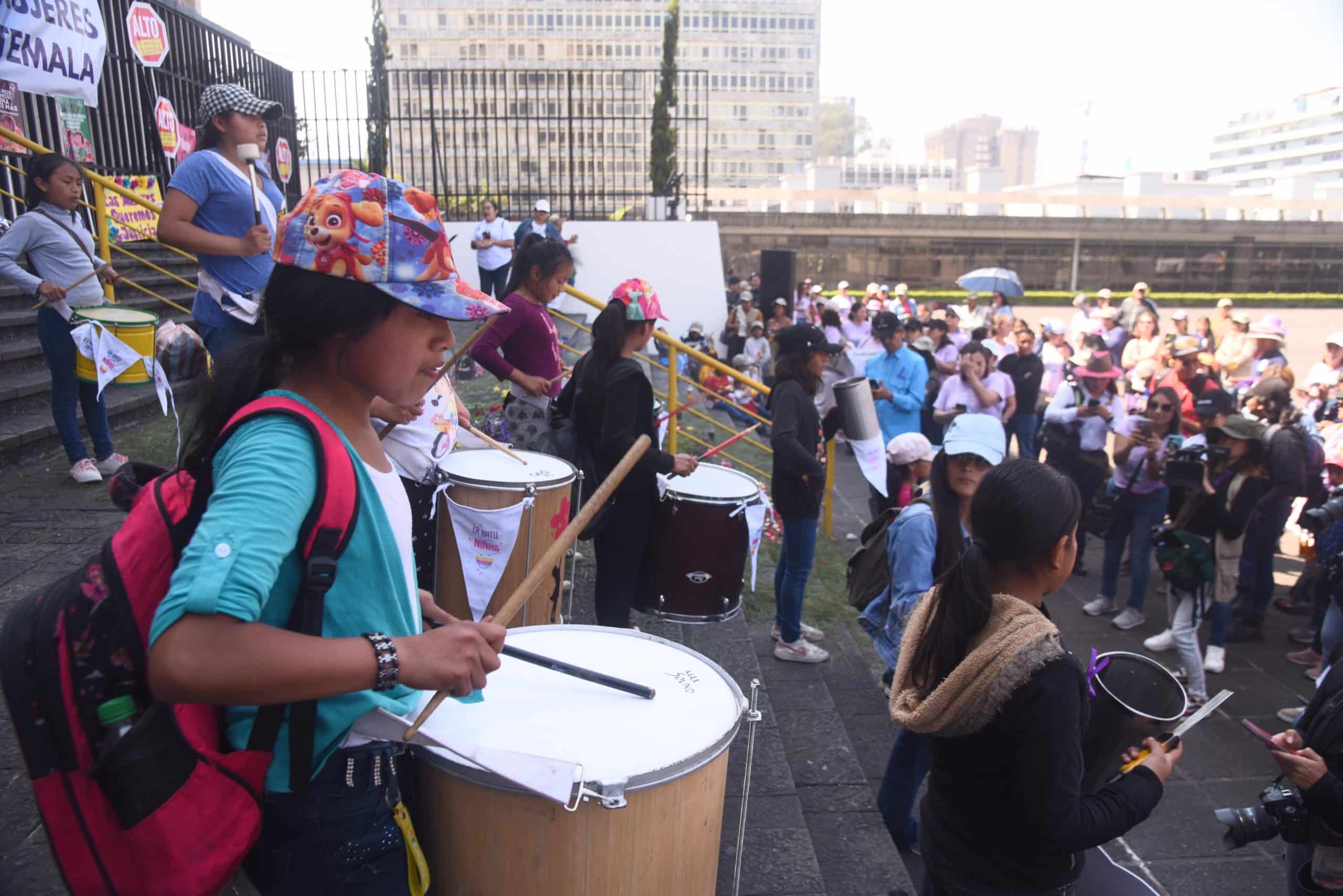 plantones-manifestaciones-8-marzo-dia-de-la-mujer-emisoras-unidas3 | 