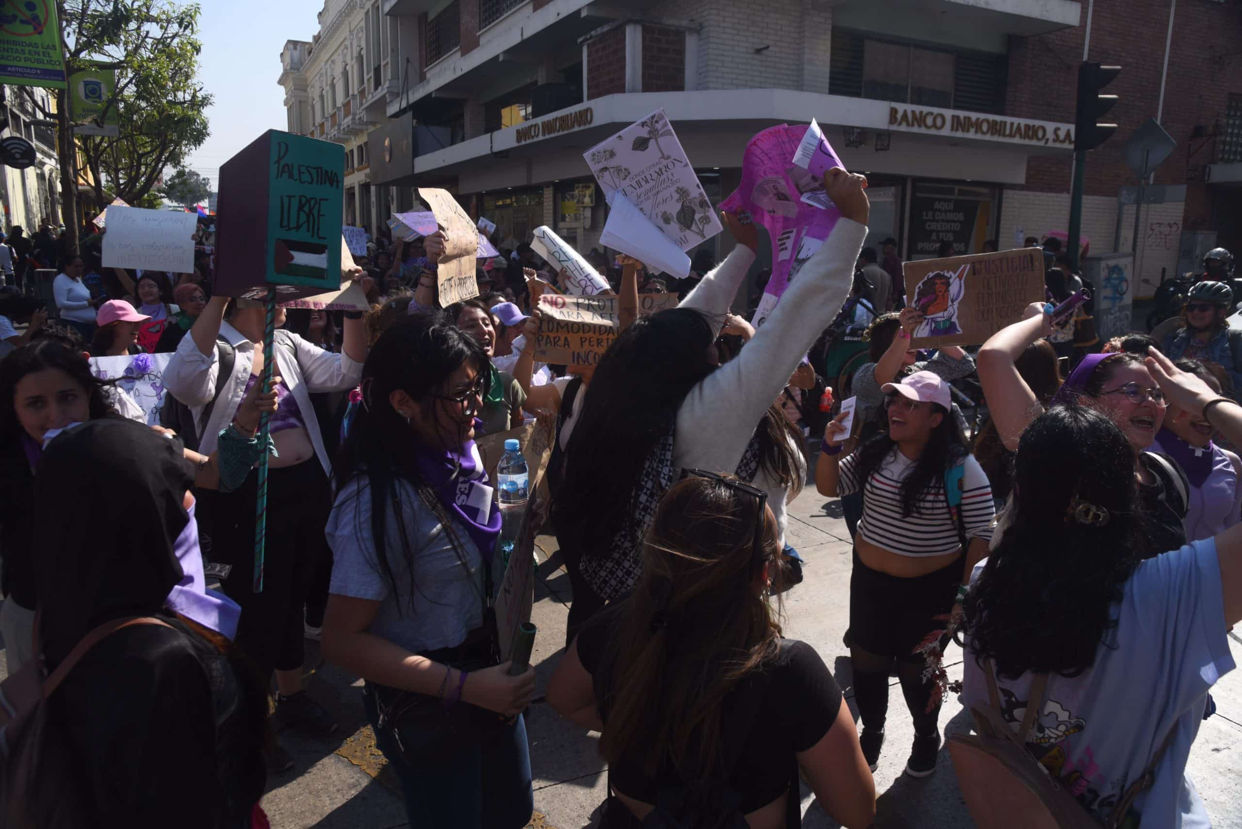 marcha-mujeres-guatemala-8-marzo-emisoras-unidas10 | 