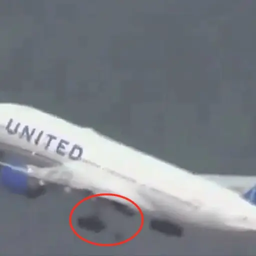 avion-pierde-una-llanta-durante-despegue- ,