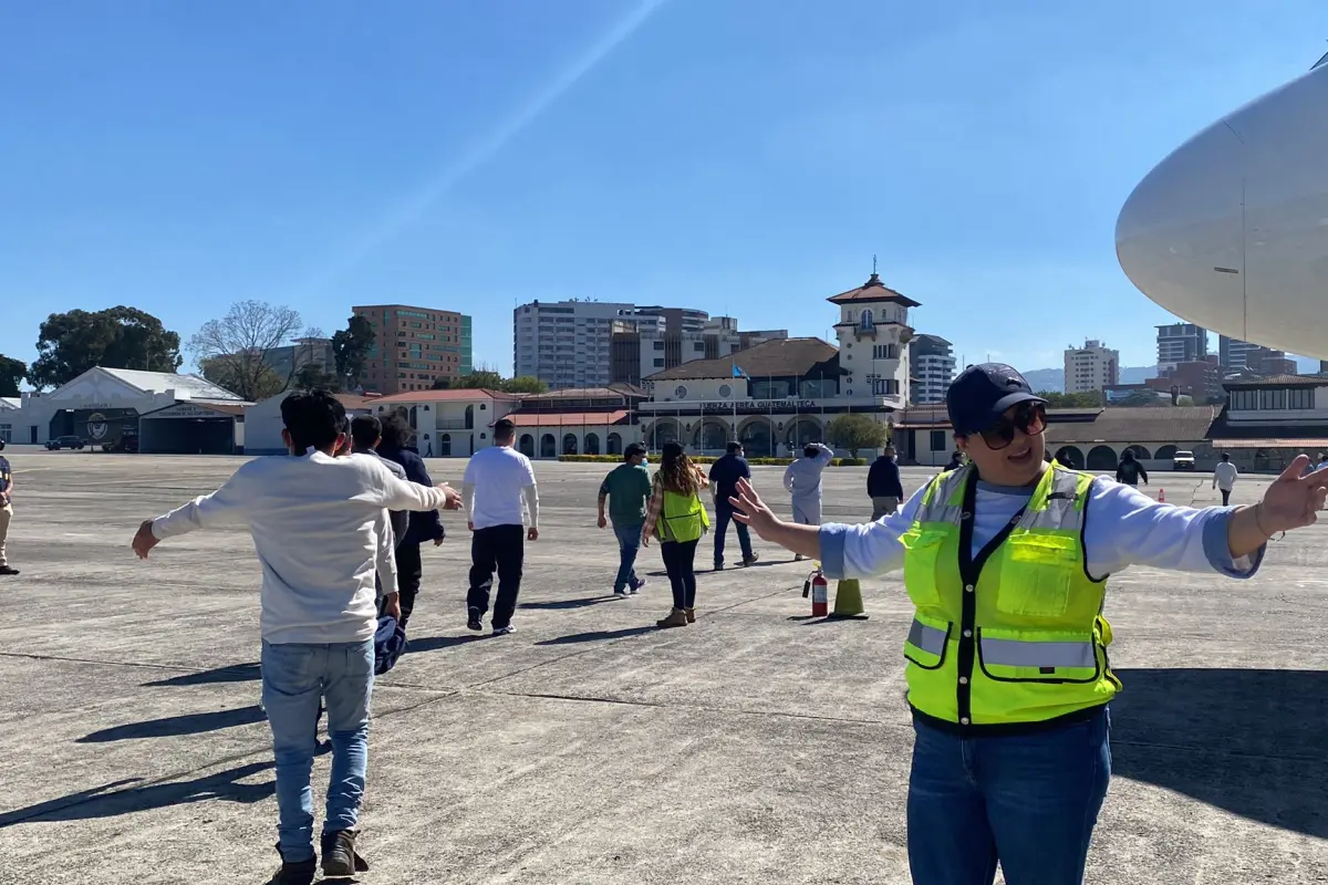 Esperan la llegada de 15 vuelos con retornados desde EE.UU., 