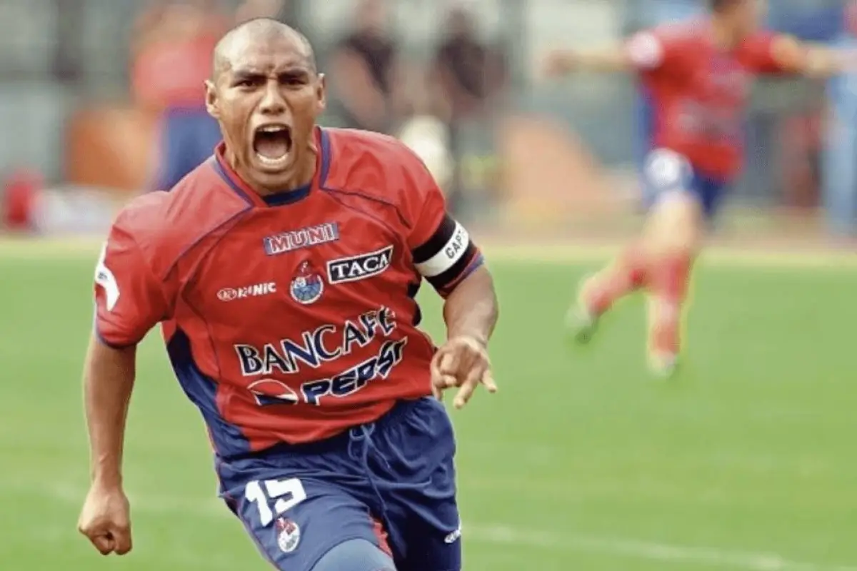 juan-carlos-plata-maximo-goleador-municipal.png, 