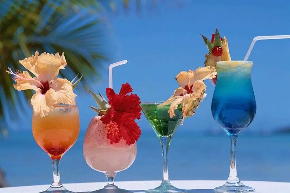 mejores-cocteles-recetas-bebidas-para-verano-emisoras-unidas-1.jpeg, 